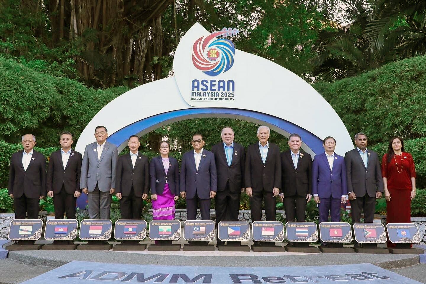 Malaysia calls for ASEAN defense industries to become inter-linked ...
