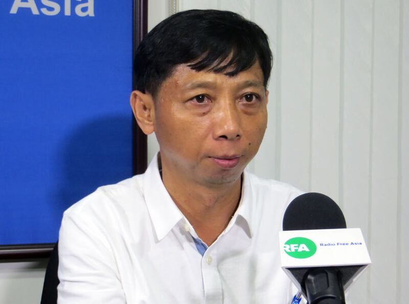 នាយក​ប្រតិបត្តិ​នៃ​មជ្ឈមណ្ឌល​កម្ពុជា​ដើម្បី​ប្រព័ន្ធ​ផ្សព្វផ្សាយ​ឯករាជ្យ លោក ប៉ា ងួនទៀង ក្នុង​កម្មវិធី​វេទិកា​អ្នក​ស្ដាប់​វិទ្យុ​អាស៊ីសេរី កាល​ពី​ថ្ងៃ​ទី​១២ ខែ​កក្កដា ឆ្នាំ​២០១៦។