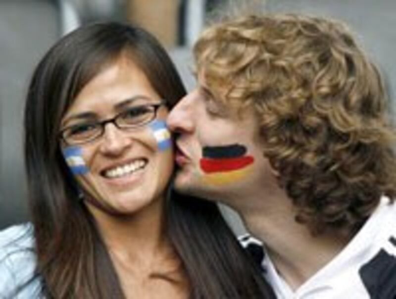 WorldCupKiss200.jpg