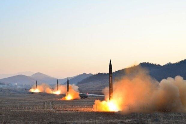 지난 6일 진행된 북한의 스커드-ER(사거리 1천㎞) 미사일 발사훈련 모습.