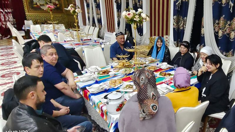 بارىن ۋەقەسىنىڭ 34 يىللىقىغا بېغىشلانغان خاتىرىلەش مۇراسىمىدىن كۆرۈنۈش. 2024-يىل 6-ئاپرېل، ئالمۇتا