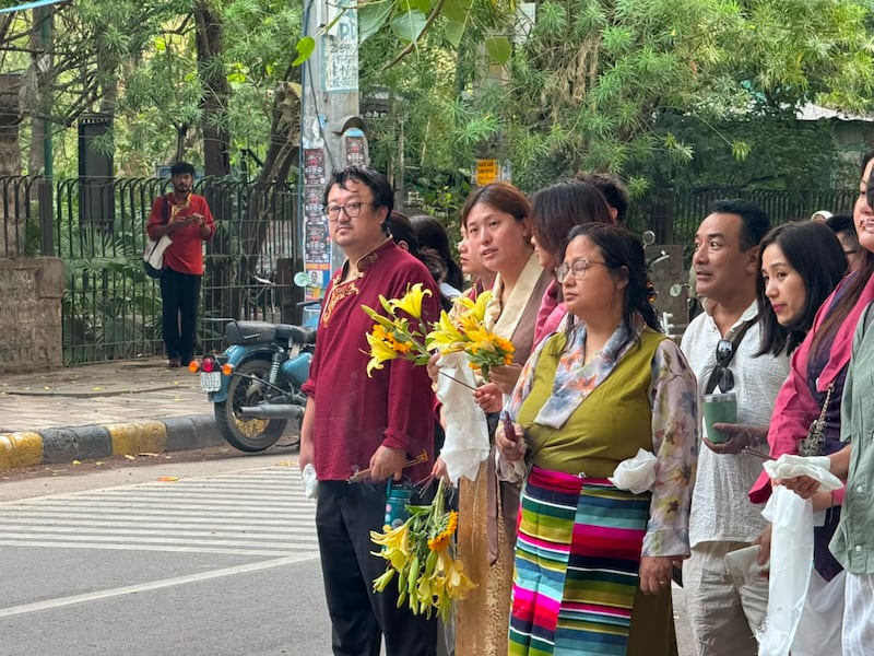 མཐོ་སློབ་སྡོད་སྒར་གྱི་རྒྱལ་སྒོའི་ཕྱི་ཕྱོགས། ༢༠༢༦།༦།༡༢