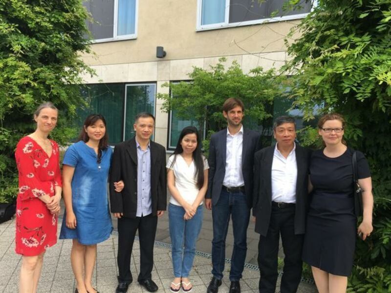 Luật sư Nguyễn Văn Đài (thứ ba từ trái sang) tại Đức sau khi được trả tự do, 7/2018.