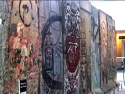 090813_berlinwall_rfa_250.jpg
