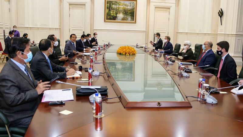 Wendy​ _Sheman_meet_Hun_Sen_01_06_2021_01.jpg