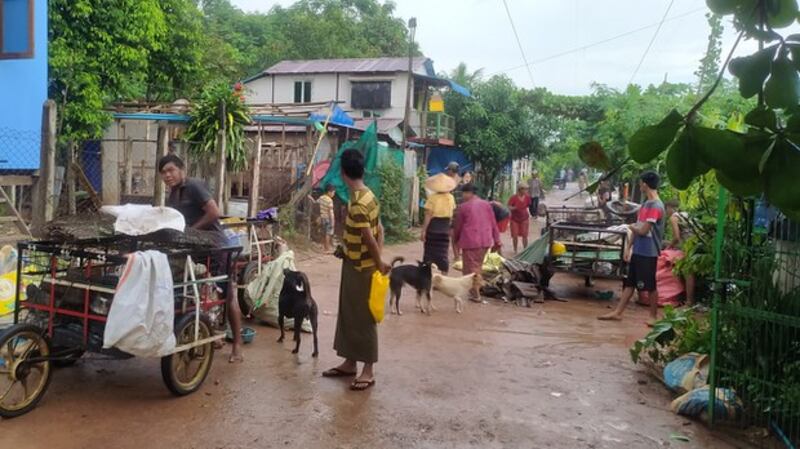 mingaladon-slum-house