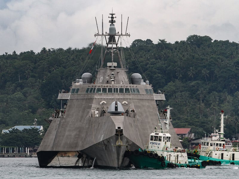 US to set up Philippines fuel depot in support of its South China Sea operations