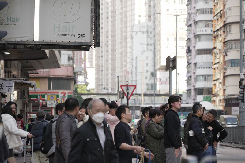 調查顯示，在每10個人中便有超過一人每日心情低落，更有過半受訪者有抑鬱症狀。（衛斯攝）