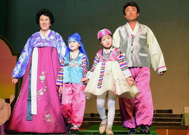 지난 5일 북한에서 열린 제13회 전국조선옷전시회.