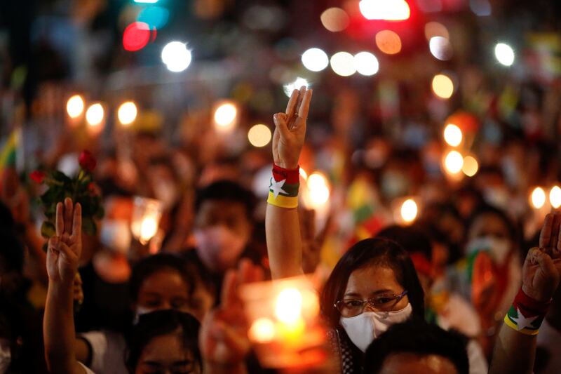 2021-03-04T132909Z_537191381_RC2D4M9GWW1D_RTRMADP_3_MYANMAR-POLITICS-THAILAND.JPG