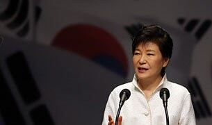 박근혜 대통령이 15일 오전 서울 종로구 세종문화회관에서 열린 '제69주년 광복절 경축식'에서 경축사를 하고 있다.