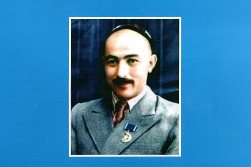 ئەخمەتجان قاسىمى