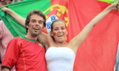 WorldCupFanCouple200.jpg
