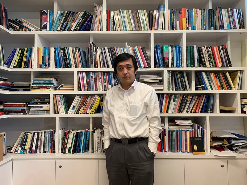 學者李立峯分析指,網媒的特點本來就是細規模運作、報道題材有特殊定位,失去《立場》及《眾》之後,化整為零,加速了記者開專頁自己報道的趨勢。(劉傲然攝)