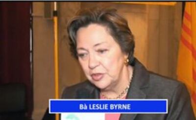 Bà Leslie Byrne, cựu dân biểu Virginia. 