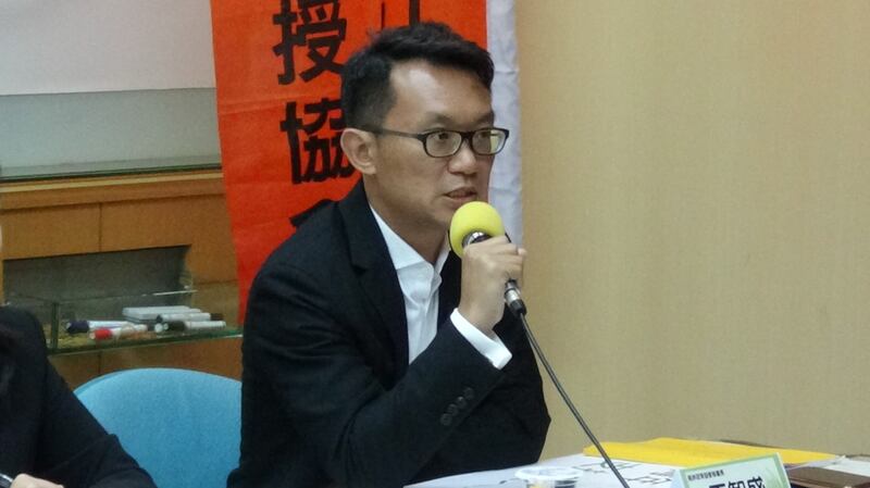 中华亚太菁英交流协会秘书长王智盛认为,疫情的变数,使得两岸之间要有陆委会主委邱太三希望的“春暖花开”,会有相当的难度与变数。(RFA资料照)