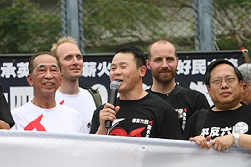 Xiong_Szeto_Ho305