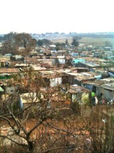 Một xóm nghèo ở ngoại ô Johannesburg của Nam Phi. RFA
