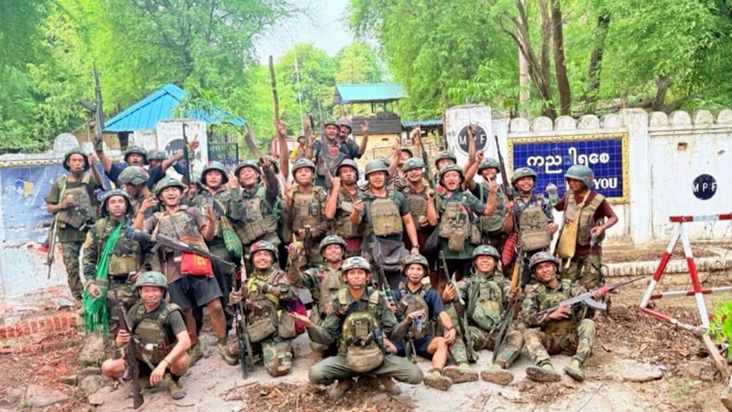 မြစ်ခြေမြို့ရဲစခန်းကို တော်လှန်ရေးအဖွဲ့တွေ သိမ်းပိုက်