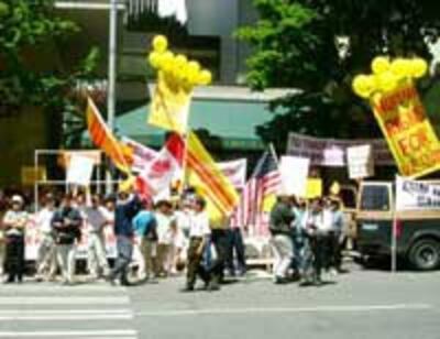 VietnameseSeattleProtest200b.jpg