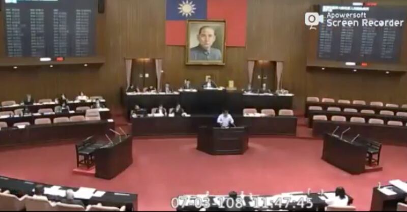 立法院三读通过《两岸条例修正案》。（摘自王定宇脸书）
