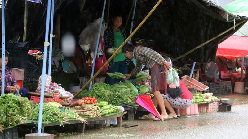 လိုင်ဇာမြို့ ဈေးတစ်နေရာအား ၂၀၂၃ ခုနှစ် ဇူလိုင်လ ၁၂ ရက်နေ့က တွေ့ရစဉ်။ (Photo: RFA)