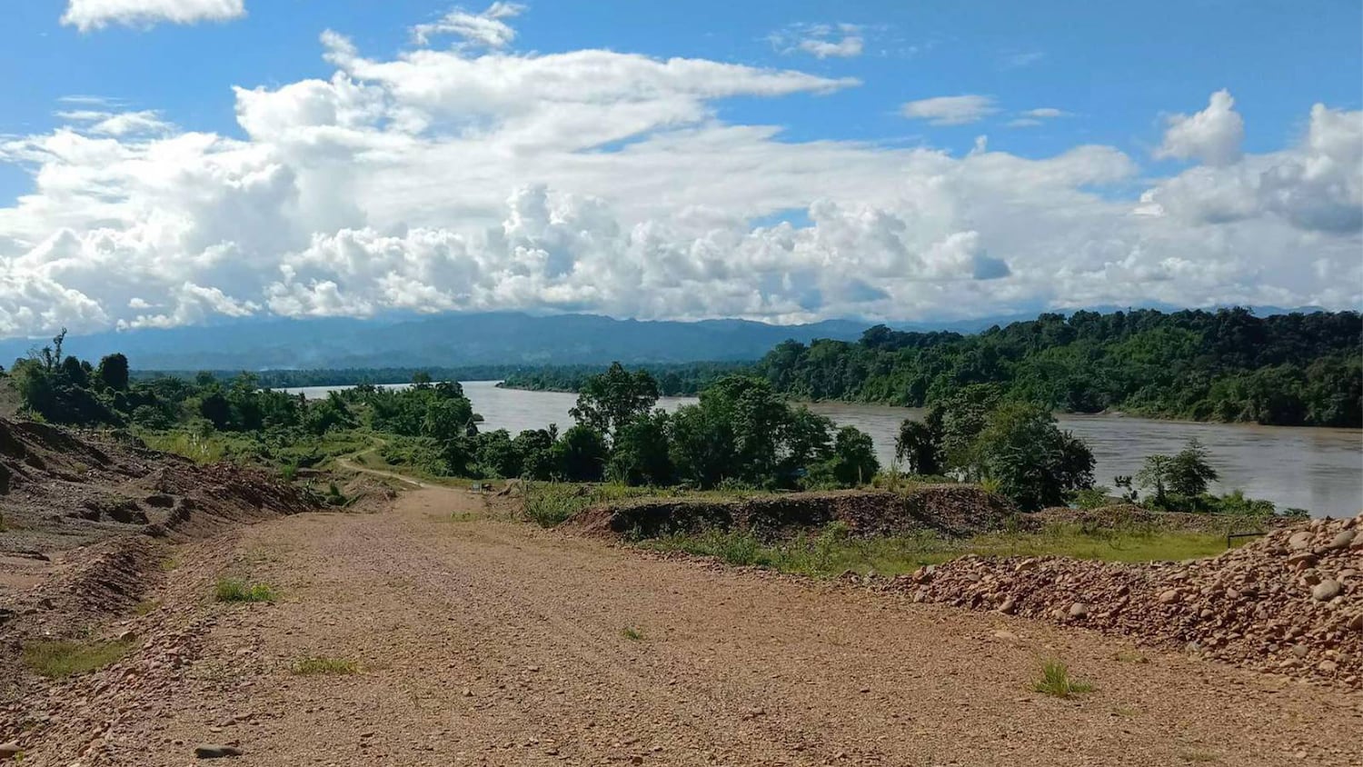 ခန္တီးမှာ ဒေသခံ သုံးဆယ်ကျော် ဖမ်းဆီးခေါ်ဆောင်ခံရ