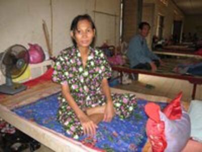 AidsVnCambodia200.jpg