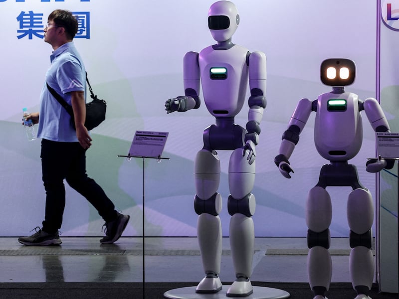 New rules to protect tech secrets could strand Taiwanese visitors in China
