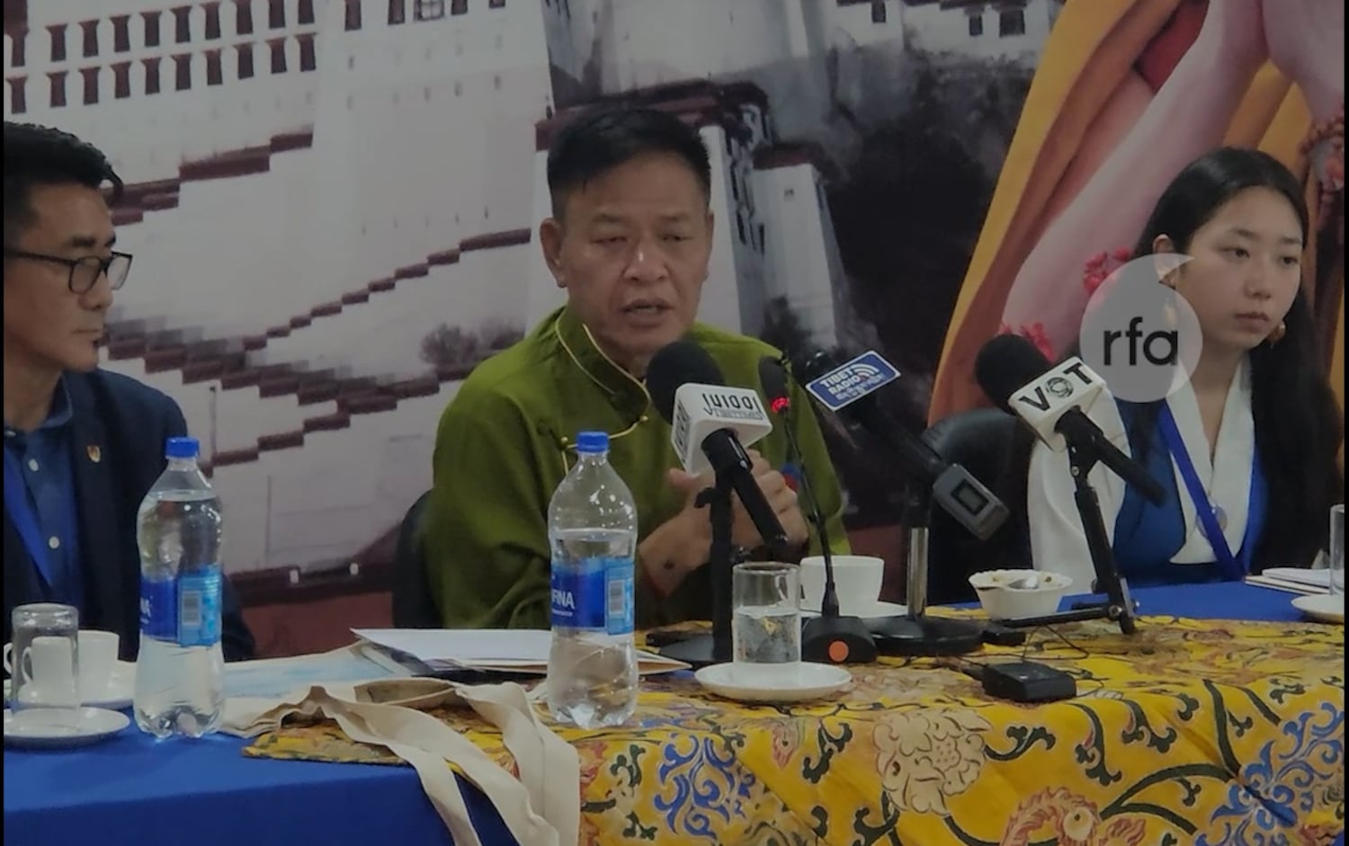 མི་རིཊ་མཐུན་སྒྲིལ་གྱི་ཁྲིམས་ལ་རྒྱལ་སྤྱིའི་ཁྱོན་དུ་གདོང་ལེན་གྱི་ལས་འགུལ་སྤེལ་བཞིན་པ།