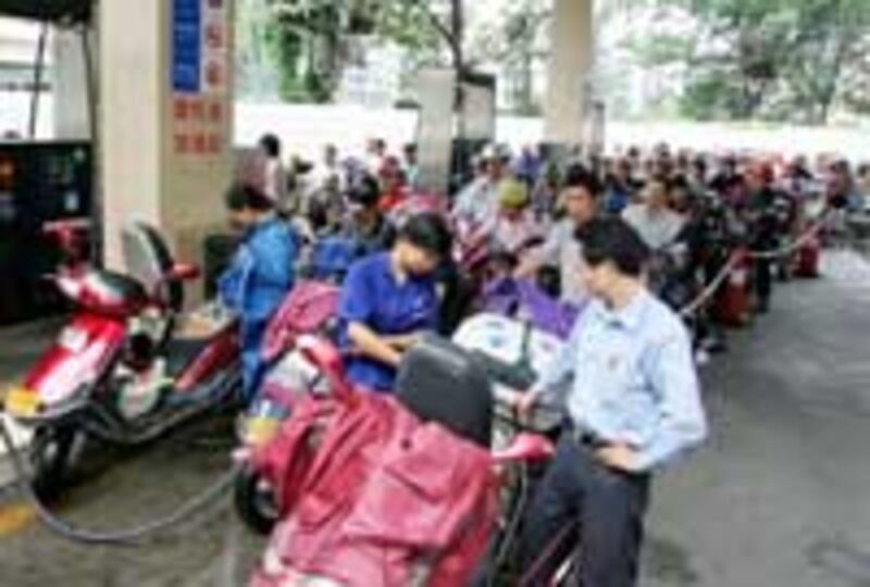 Oil_Shortage0817_Motorist_2.jpg