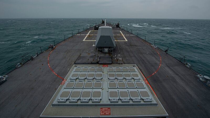 美国海军太平洋舰队(U.S. Pacific Fleet)在脸书表示，“菲恩”号导弹驱逐舰(DDG-113)10日通过台海。(截图自U.S. Pacific Fleet)