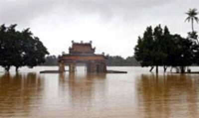 FloodHue200d.jpg