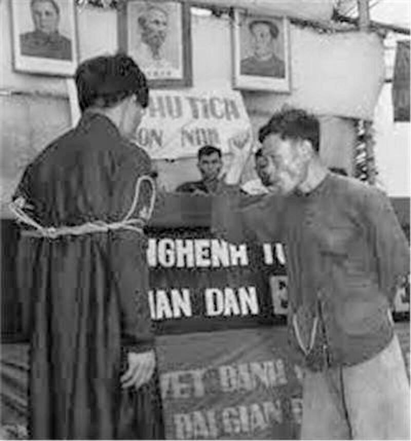 Đấu tố, xử tử địa chủ ở Miền Bắc (1)(Files photos)