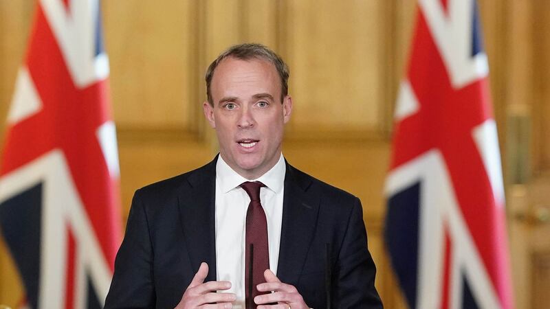英国外交大臣拉布(Dominic Raab)将主导代号为“防御计划”的方案,包括确认英国对潜在敌对外国政府的主要经济弱点,提出针对国家安全更广泛的新作法。(路透社资料图片)