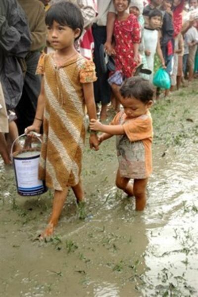 Burma_cyclone_5-13-08_250.jpg