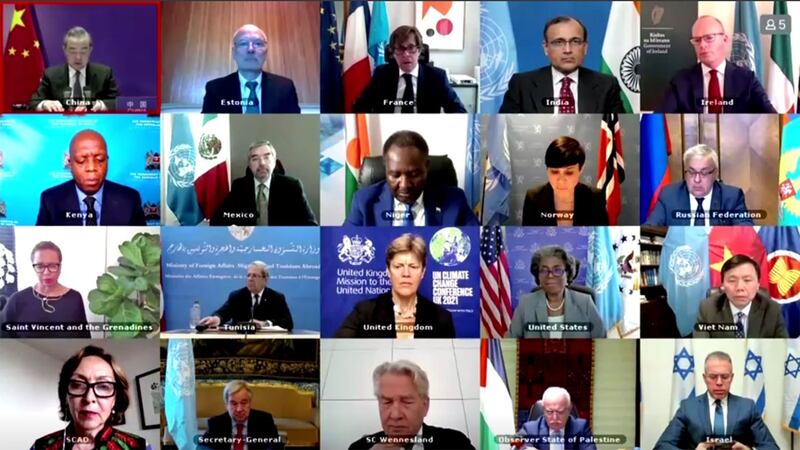 联合国安全理事会(United Nations Security Council)5月的轮值主席国中国,16日就以色列与巴勒斯坦的局势召开紧急会议。(路透社视频截图)