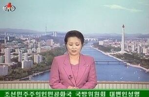 북한의 국방위원회가 남한의 천안함 조사결과 발표를 '날조극'이라고 주장하며 국방위 검열단을 남한에 파견하겠다고 밝힌 북한 국방위 대변인 성명을 보도하는 북 아나운서