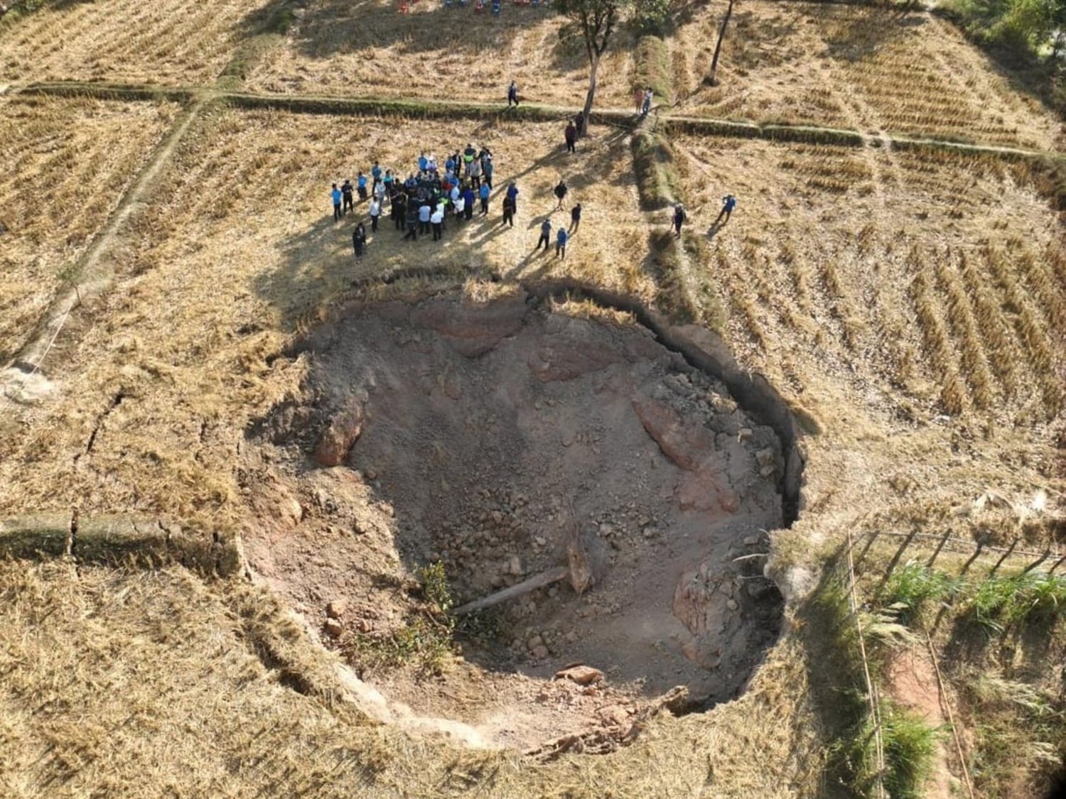Defying orders, Chinese miner hasn’t stopped operating near 2 sinkholes in Laos