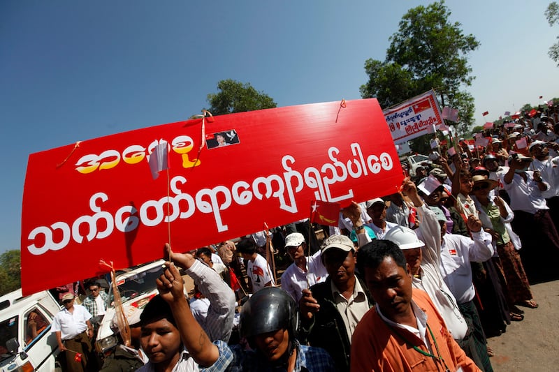 2012-02-07T120000Z_506330377_GM1E8271JR701_RTRMADP_3_MYANMAR.JPG