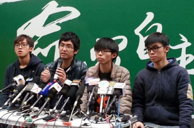 2014年12月10日，“學聯”指佔領行動暫時完結，當進行第二輪政改諮詢時，再與市民向港府進迫。(學聯提供)
