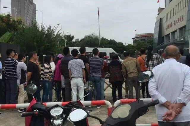 单利华案宣判,法院拒绝民众入内旁听(维权人士独家提供)