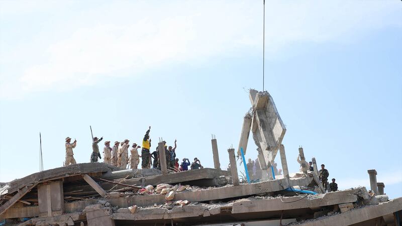 Building_Collapse_in_Kep_010420.jpg