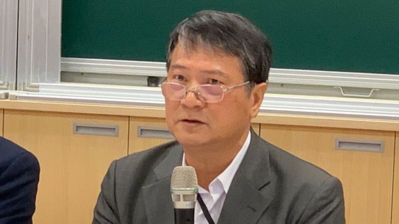 台师大东亚系教授林贤参提出,中国提钓鱼岛“同存共管”。(记者 黄春梅摄)