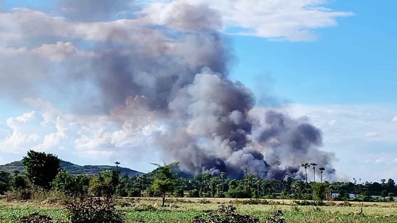 moekyaoepyin-village-fire.jpg