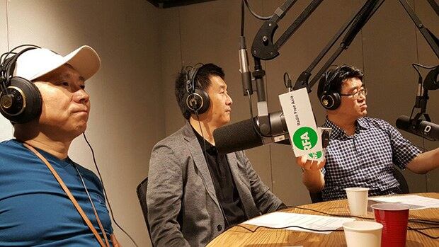 자유아시아방송을 방문한 강철호 목사, 강철환 대표, 임창호 목사(왼쪽부터).