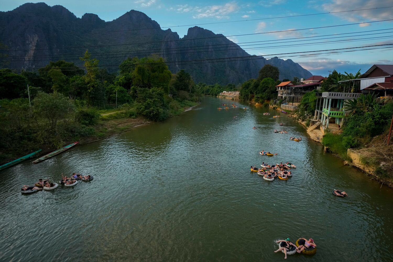 Six tourists dead after drinking tainted alcohol in Laos