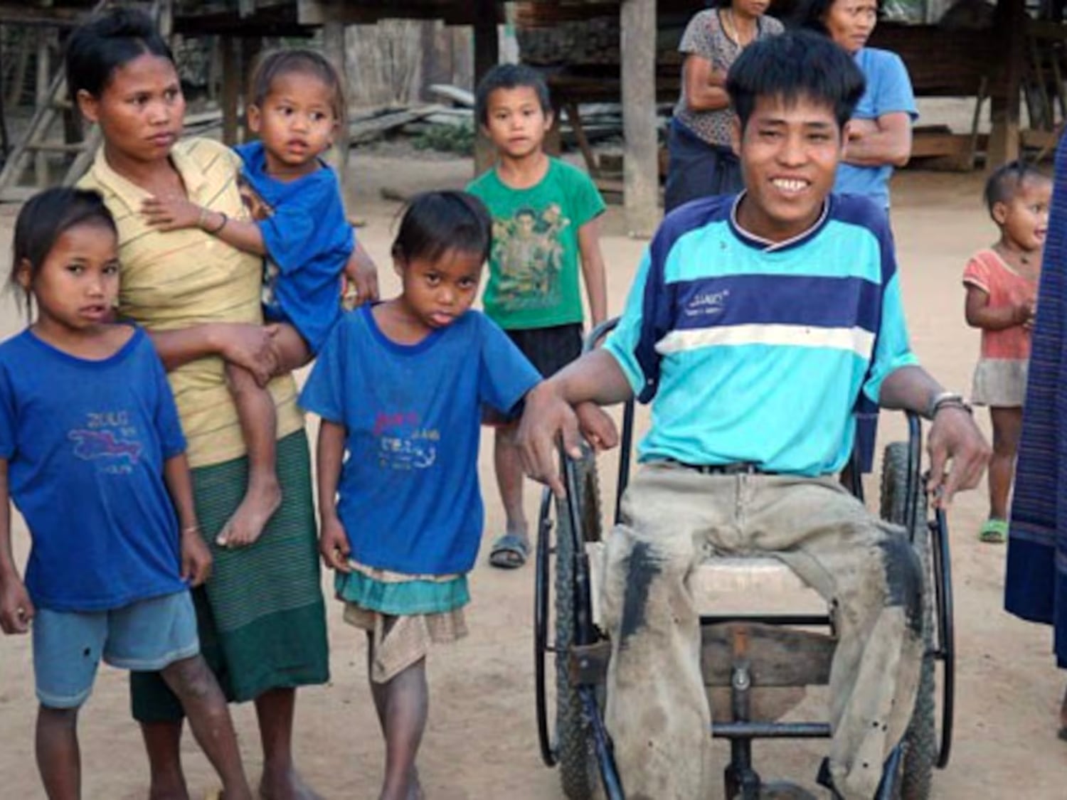 US program helps victims of Agent Orange in southern Laos