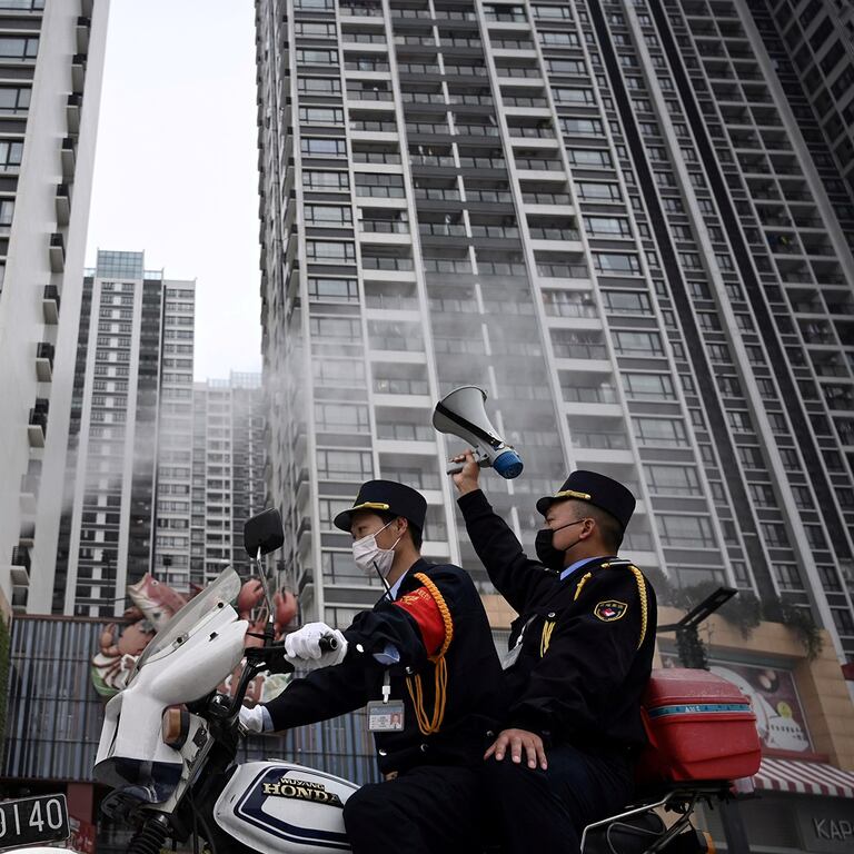 中国多地房价连月下跌 注资一万亿能救市吗? – 普通话主页