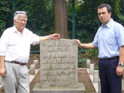 Sidik-Haji-Yaponda-Musul-haji-Muhiti-qebre-305.jpg
